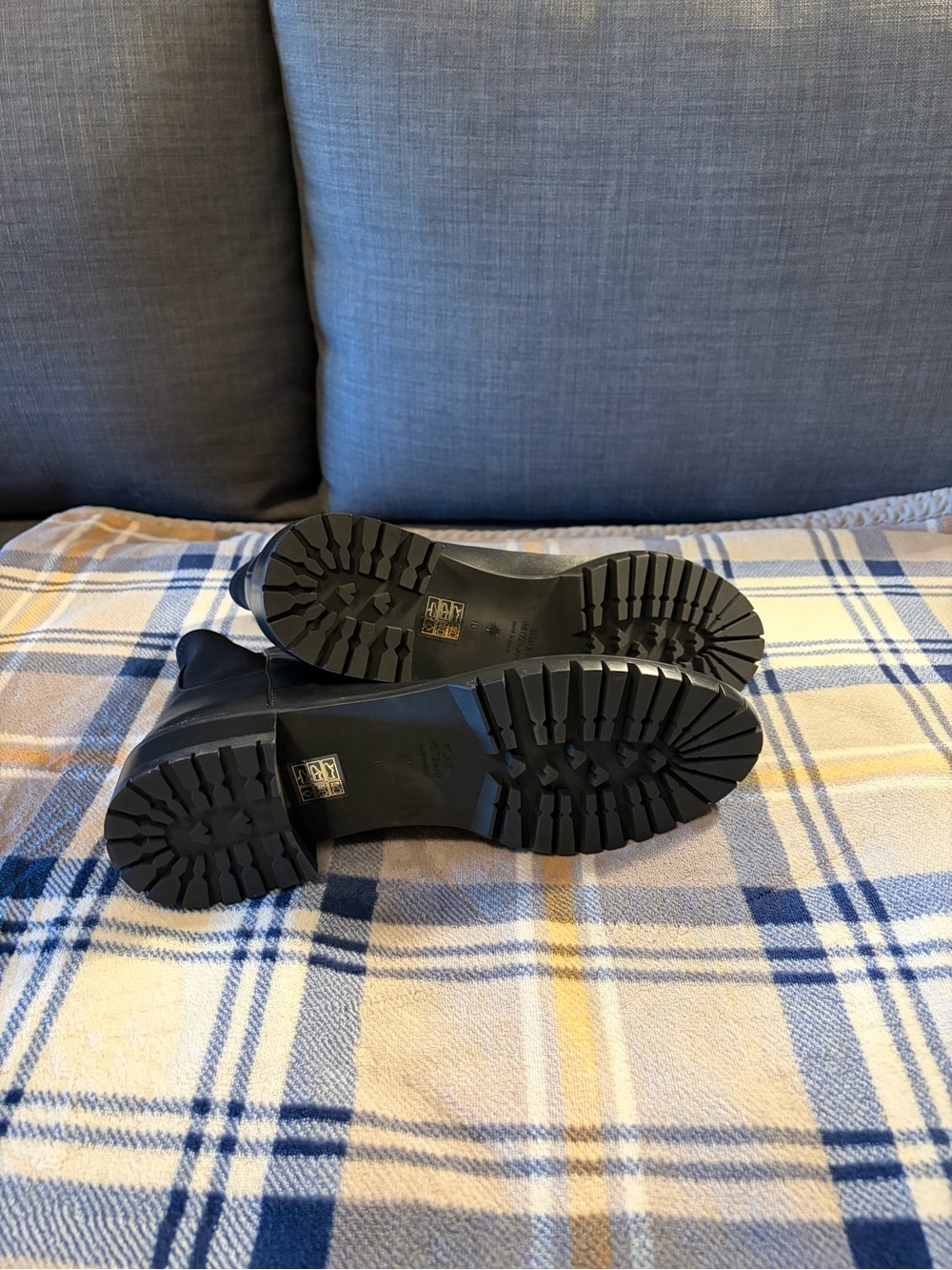 Stuart Weitzman Black Leather Chukka Boots - Picture 2 of 4